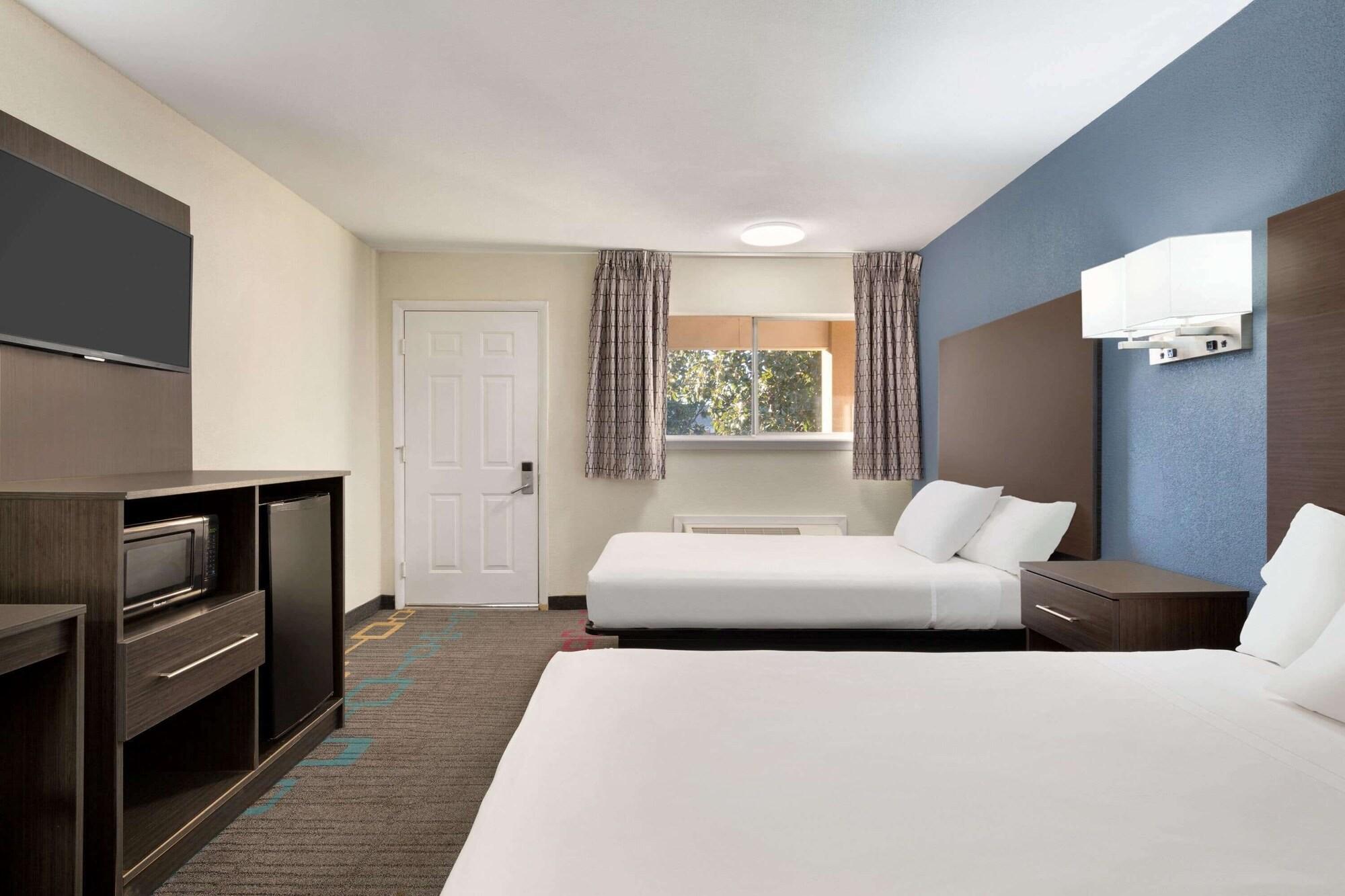 Days Inn By Wyndham Lawton Exteriér fotografie