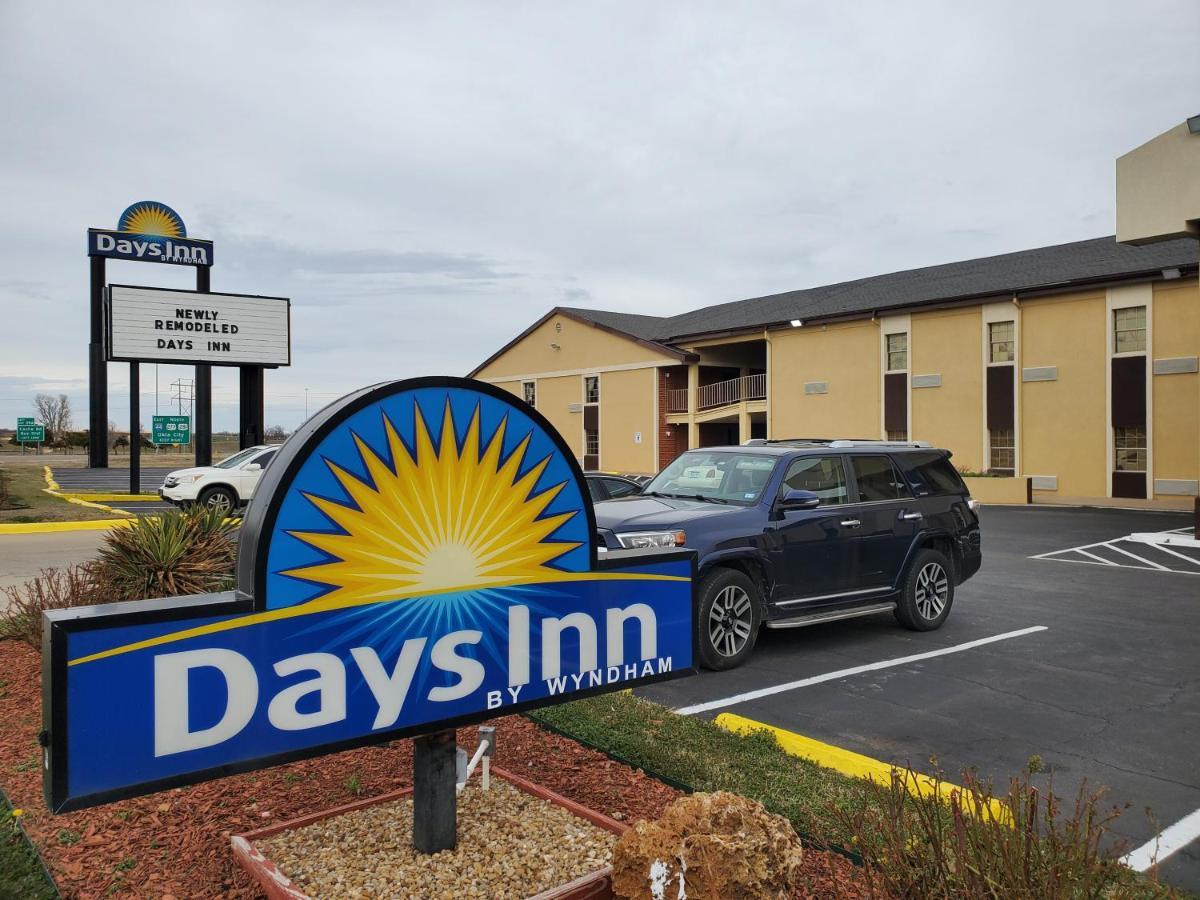 Days Inn By Wyndham Lawton Exteriér fotografie